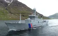 Контейнерний корабель на продаж