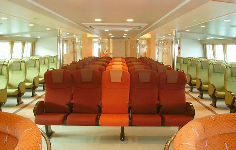 Катамаран для продажу