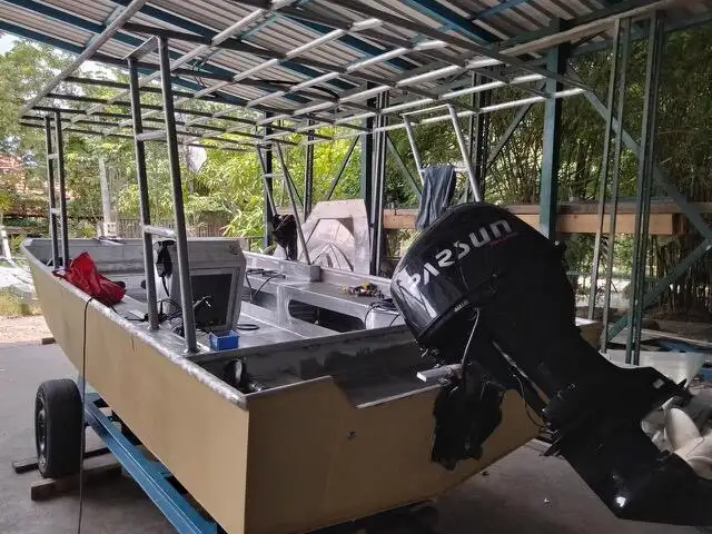 Робочі човни для продажу