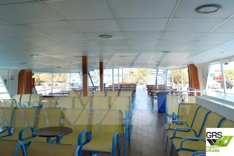 Пасажирський корабель для продажу