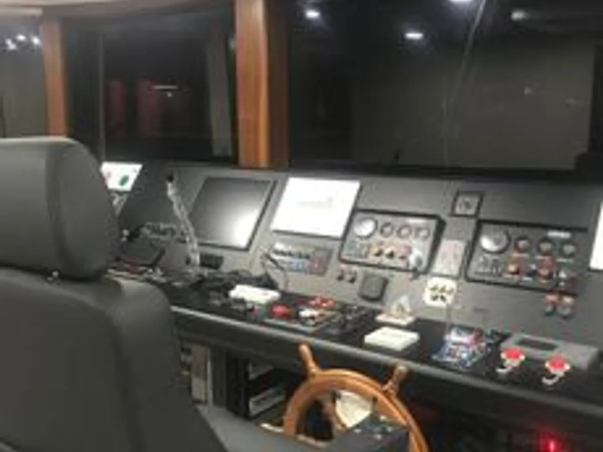 Пасажирський корабель для продажу