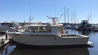 Робочі судна на продаж