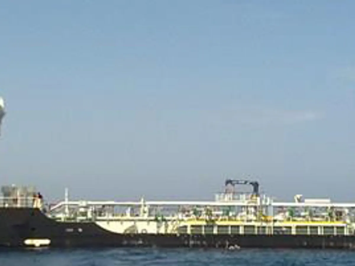 Танкер для нафти/хімікатів для продажу