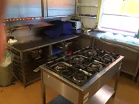 Контейнеровоз для продажу