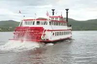 Пасажирський корабель для продажу