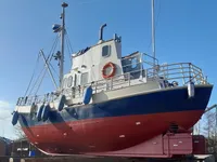 Лоцманський катер для продажу