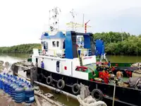 Буксирний човен на продаж