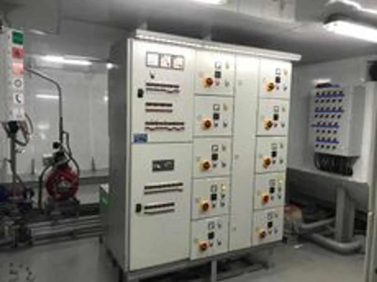 Пасажирський корабель для продажу