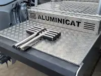 Катамаран на продаж