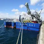 Тральник із ставними сітками для продажу