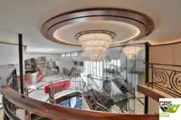 Круїзний лайнер для продажу
