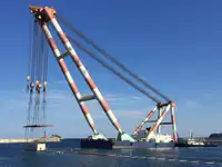 Судно з краном для продажу