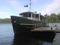 Пасажирський корабель для продажу
