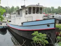 Буксирний човен на продаж
