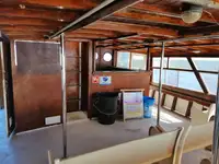 Пасажирський корабель для продажу