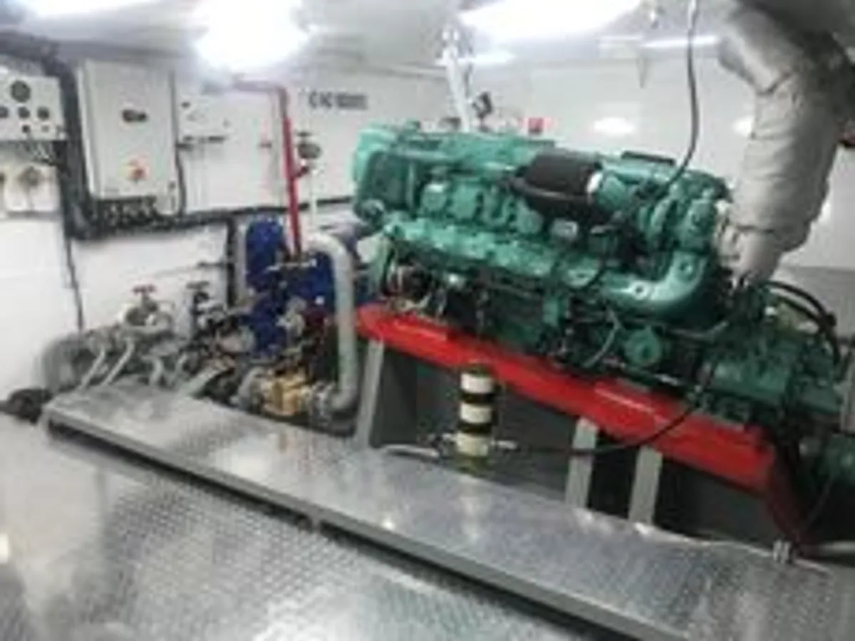 Пасажирський корабель для продажу