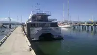 Катамаран на продаж