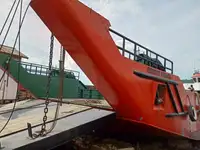 Десантний корабель-танкер для продажу