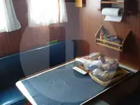 Судно для перевезення живої риби для продажу