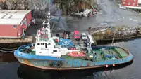 Буксирний човен на продаж