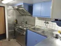 Контейнеровоз для продажу