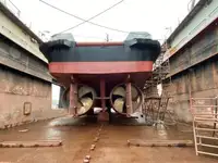 Буксирний човен на продаж
