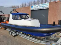 Жорсткий надувний човен для продажу