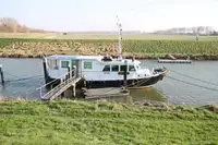 Пасажирське судно на продаж