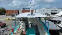 Круїзний лайнер для продажу