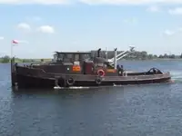 Буксирний човен на продаж