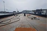 Баржа на продаж