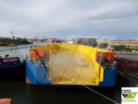 Баржа на продаж