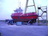 Буксирний човен на продаж
