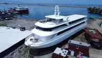 Пасажирський корабель для продажу