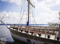 Круїзний лайнер для продажу