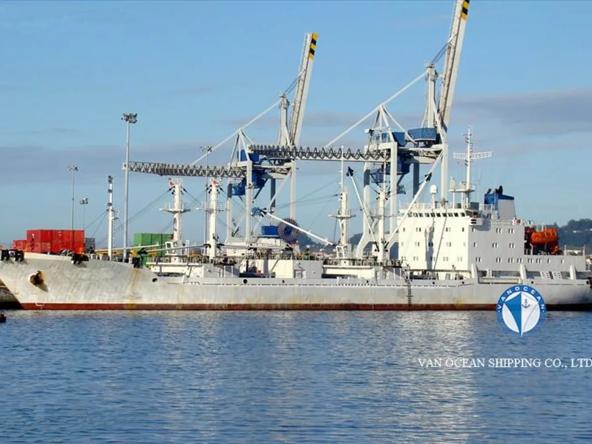 Рефрижераторне судно для продажу