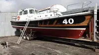 Лоцманський катер для продажу