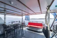 Пасажирський корабель для продажу