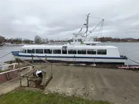 Пасажирський корабель для продажу
