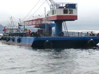 Баржа на продаж