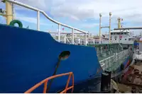 Oil/Chemical tanker на продаж
