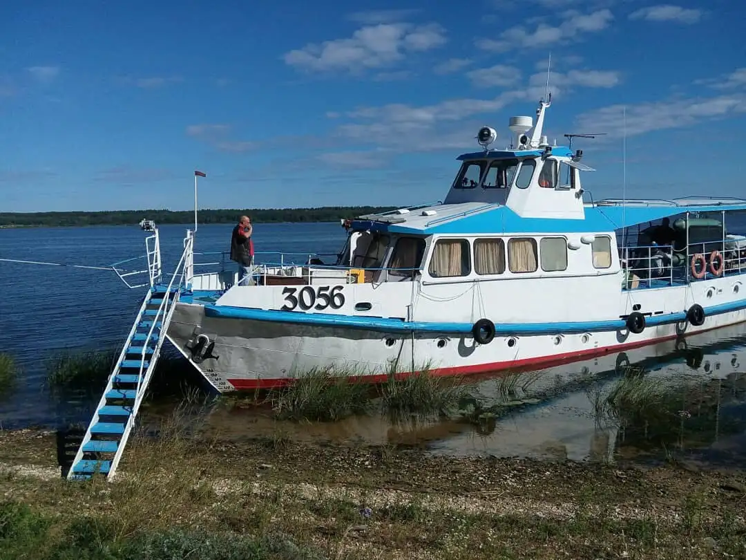 Пасажирський корабель для продажу