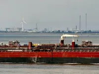 Танкер для нафти/хімікатів для продажу
