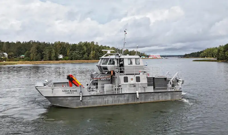 Катамаран на продаж