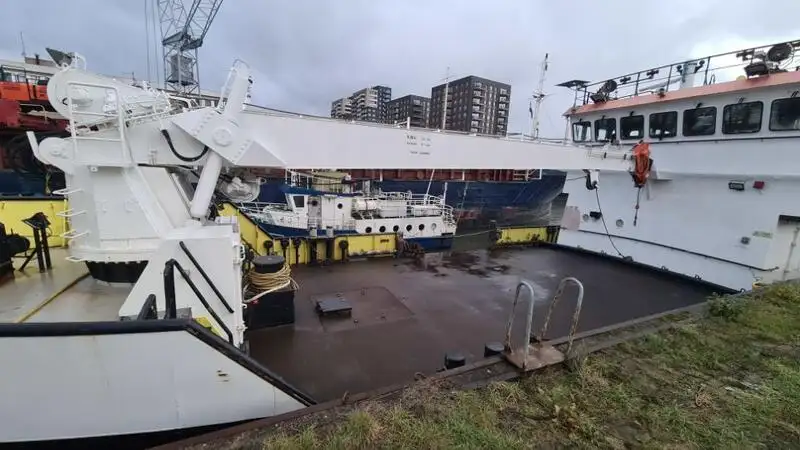 Судно постачання на продаж