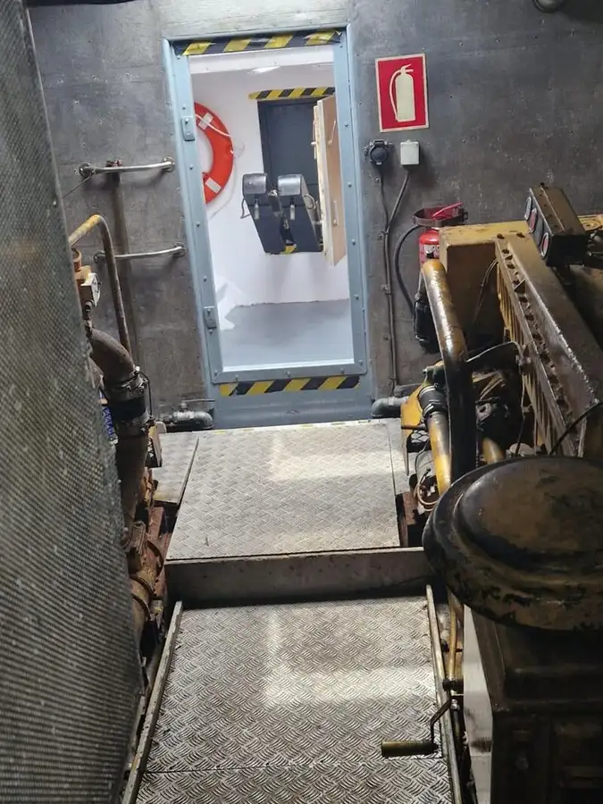 Лоцманський катер на продаж