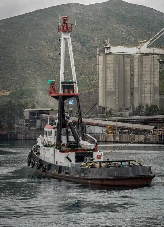 Буксирний човен на продаж