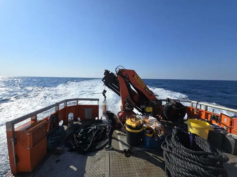 судно вітрової електростанції на продаж