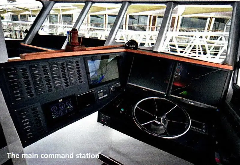 Поромне судно на продаж