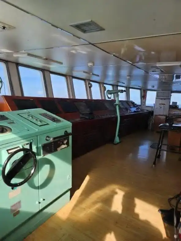 сейнер на продаж